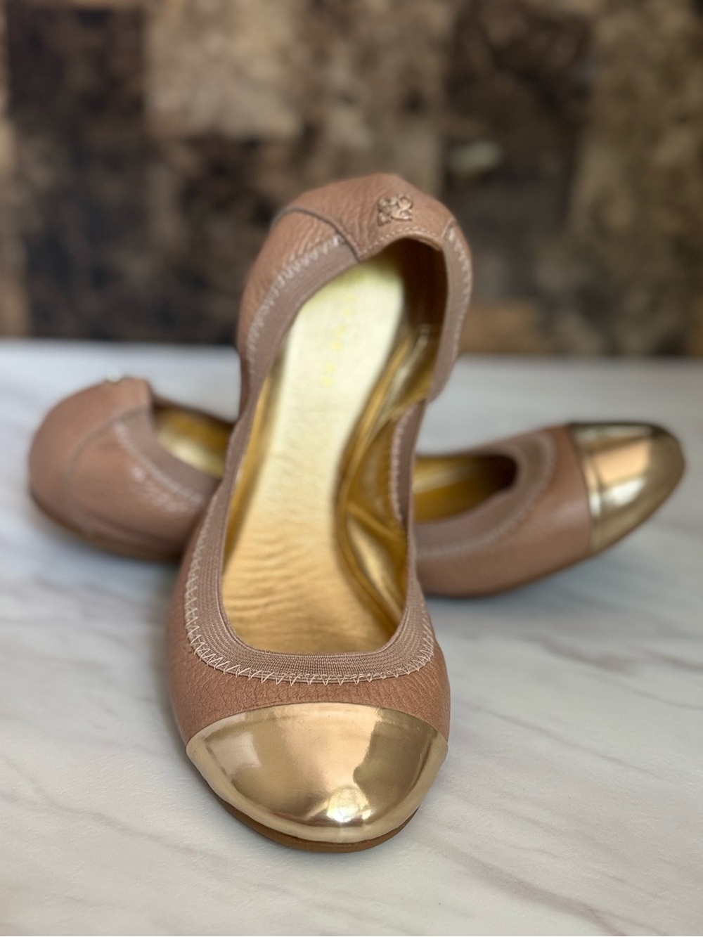 Coach “Dalia” Buff Lthr/Mir Met (Mink grey/gold) Ballet Flat-A5759 7.5 M